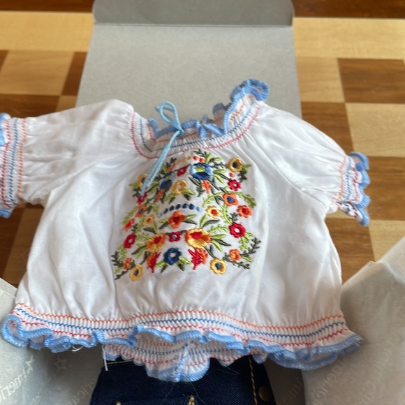 SOLD - Picture 3 of 8